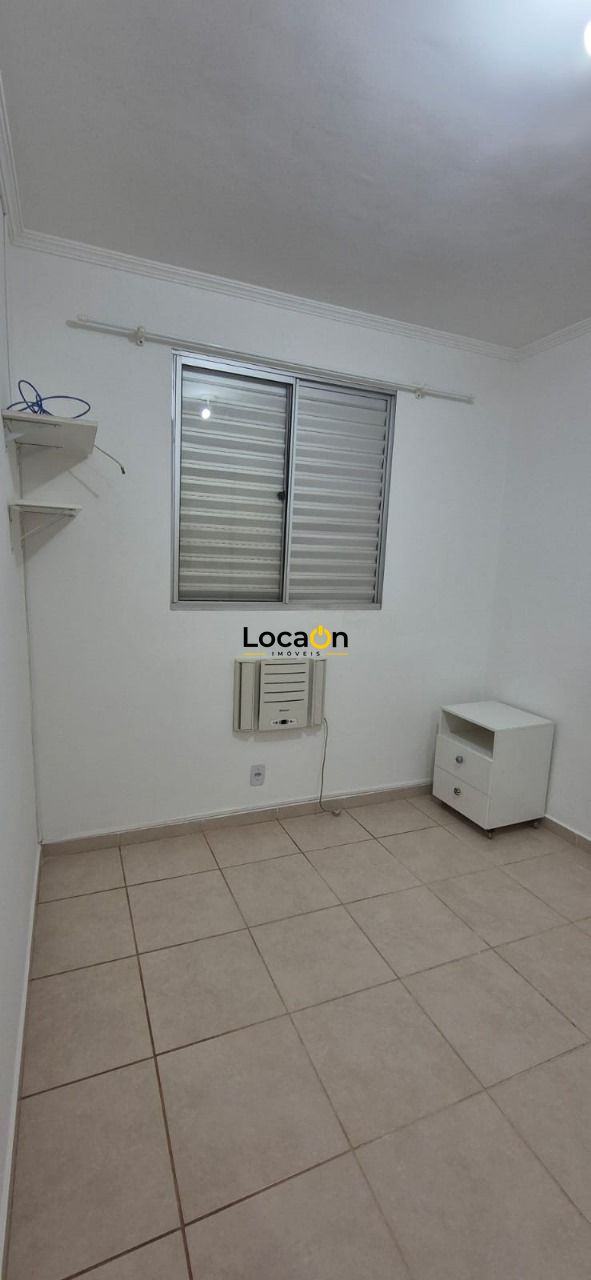 VENDE - Apartamento em condomineo - 2 Dormitórios