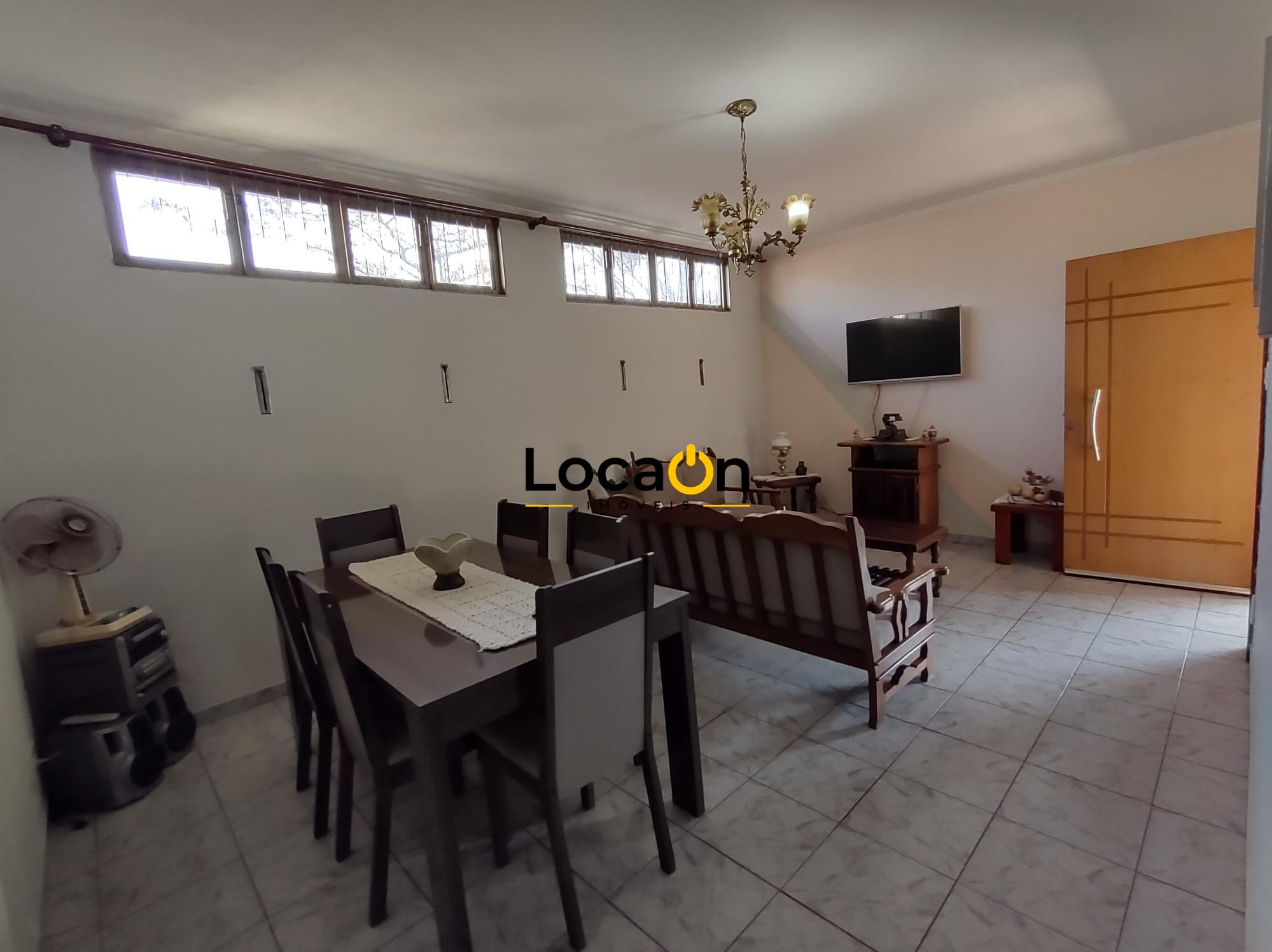 ALUGA ou VENDE - Casa com piscina no Jardim América - Araraquara/SP