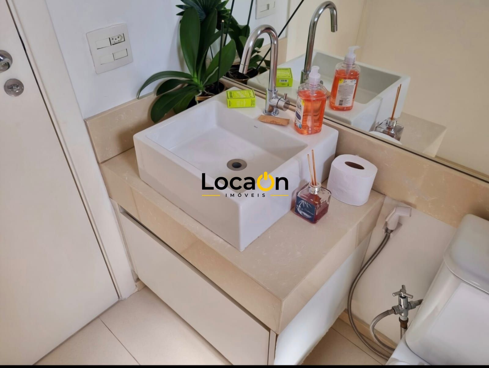 VENDE - Apartamento Mobiliado de Alto Padrão - Bairro Pinheiros - São Paulo SP