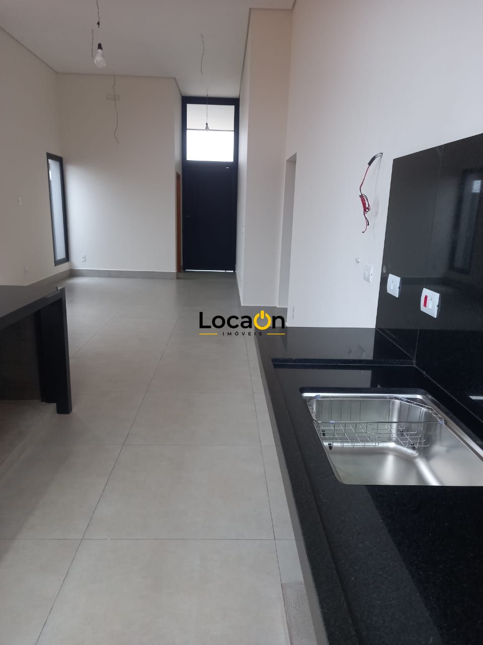VENDE - Casa em condomíneo fechado - 3 siotes - Bonfim Paulista - 258m²