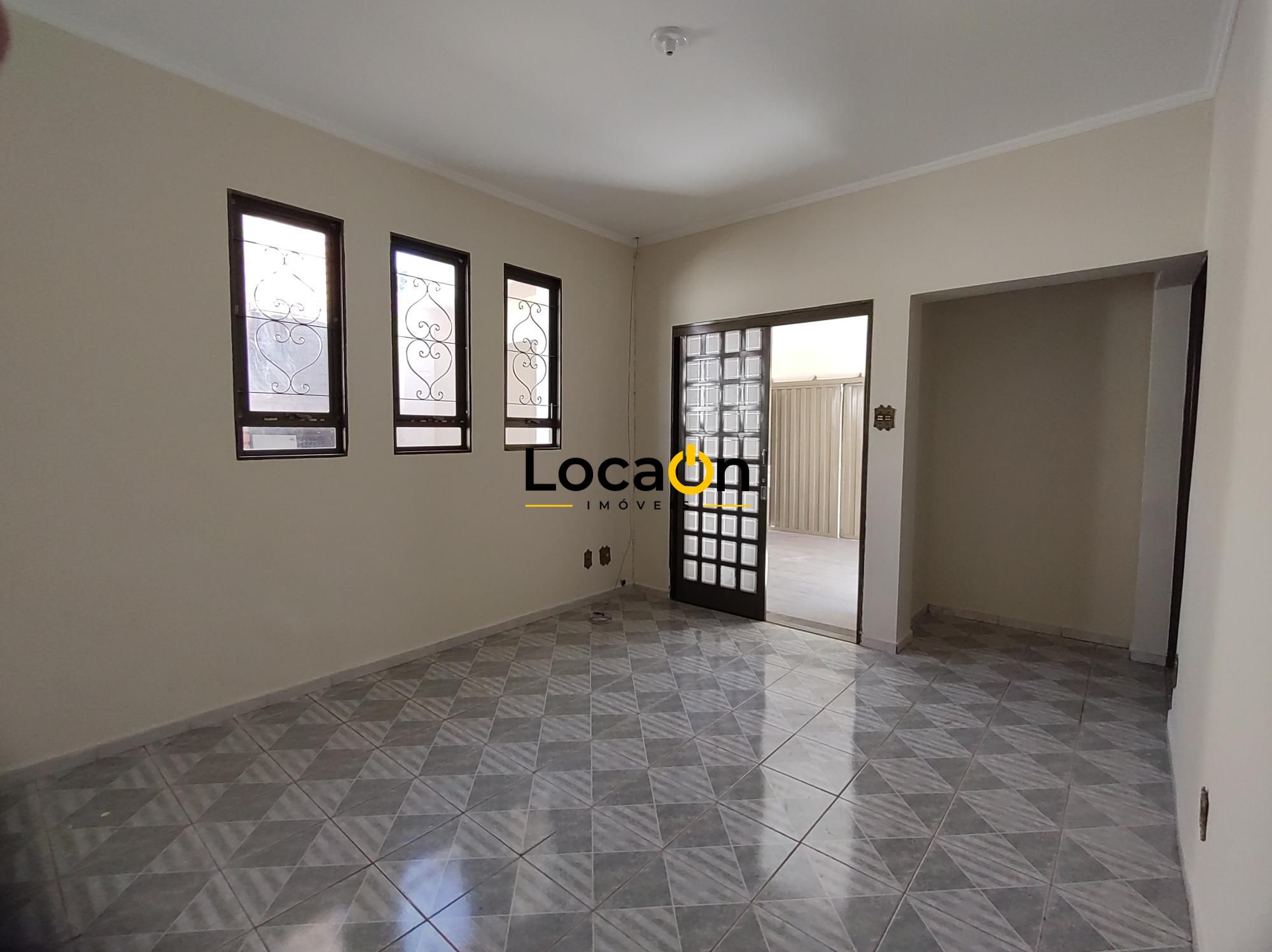 VENDE - Casa 3 dormitórios no Campos Eliseos - Ribeirão Preto
