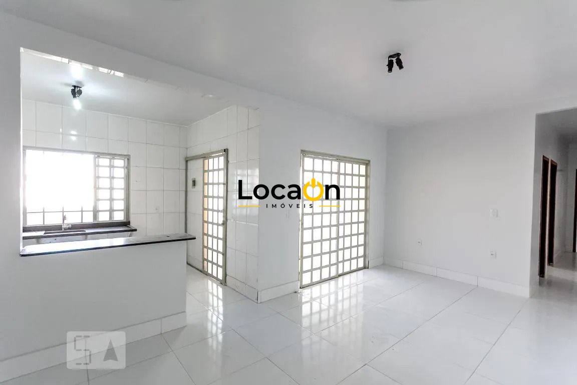 ALUGA - Casa 2 Quartos - Residencial Santa Fe - Goiania - GO