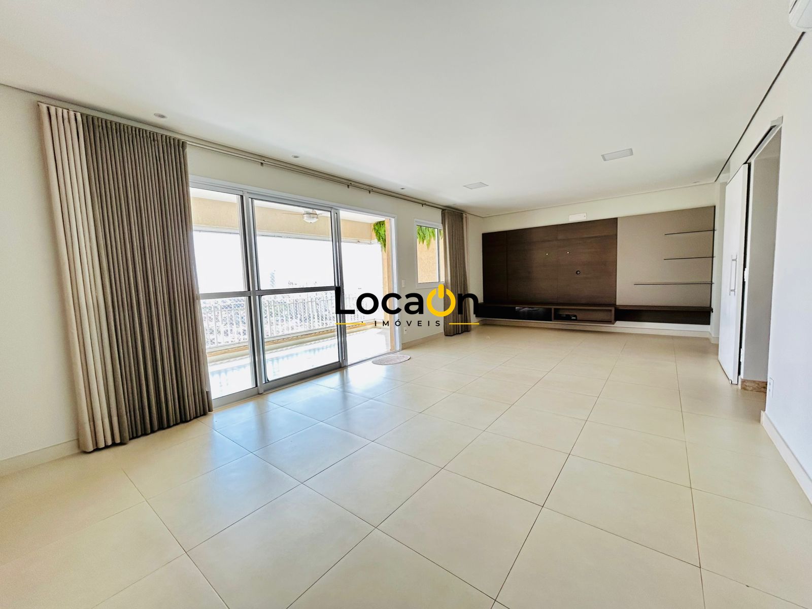 VENDE - Apartamento 156m², 3 Suítes e Varanda Gourmet no Jardim Botânico