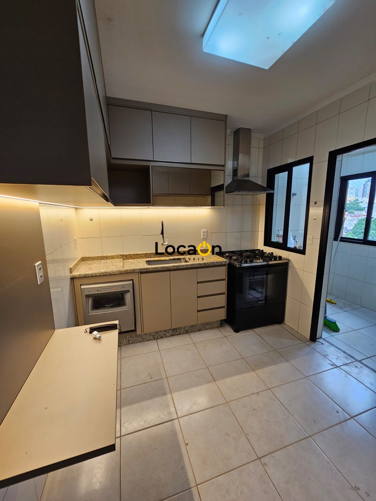 ALUGA ou VENDE - Apartamento 3 dormitórios no bairro Santa Cruz - Ribeirão Preto