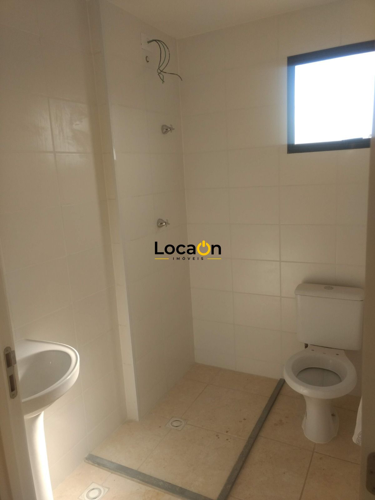 ALUGA - Apartamento para alugar no Lar França em R. Ana Lopes Prates - 985 - Jar