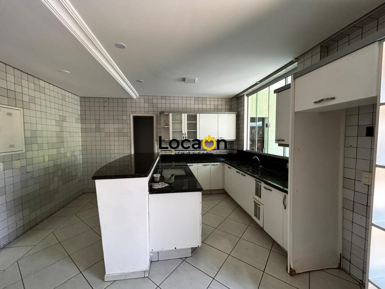 ALUGA - Casa/Sobrado 4 quartos com suítes - Bairro Jd Planalto - Goiânia