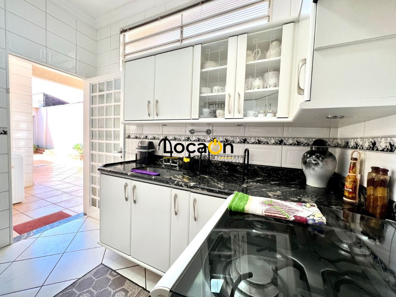 VENDE - Casa Térrea com 2 cozinhas, no barro do Ipiranga - Ribeirão preto