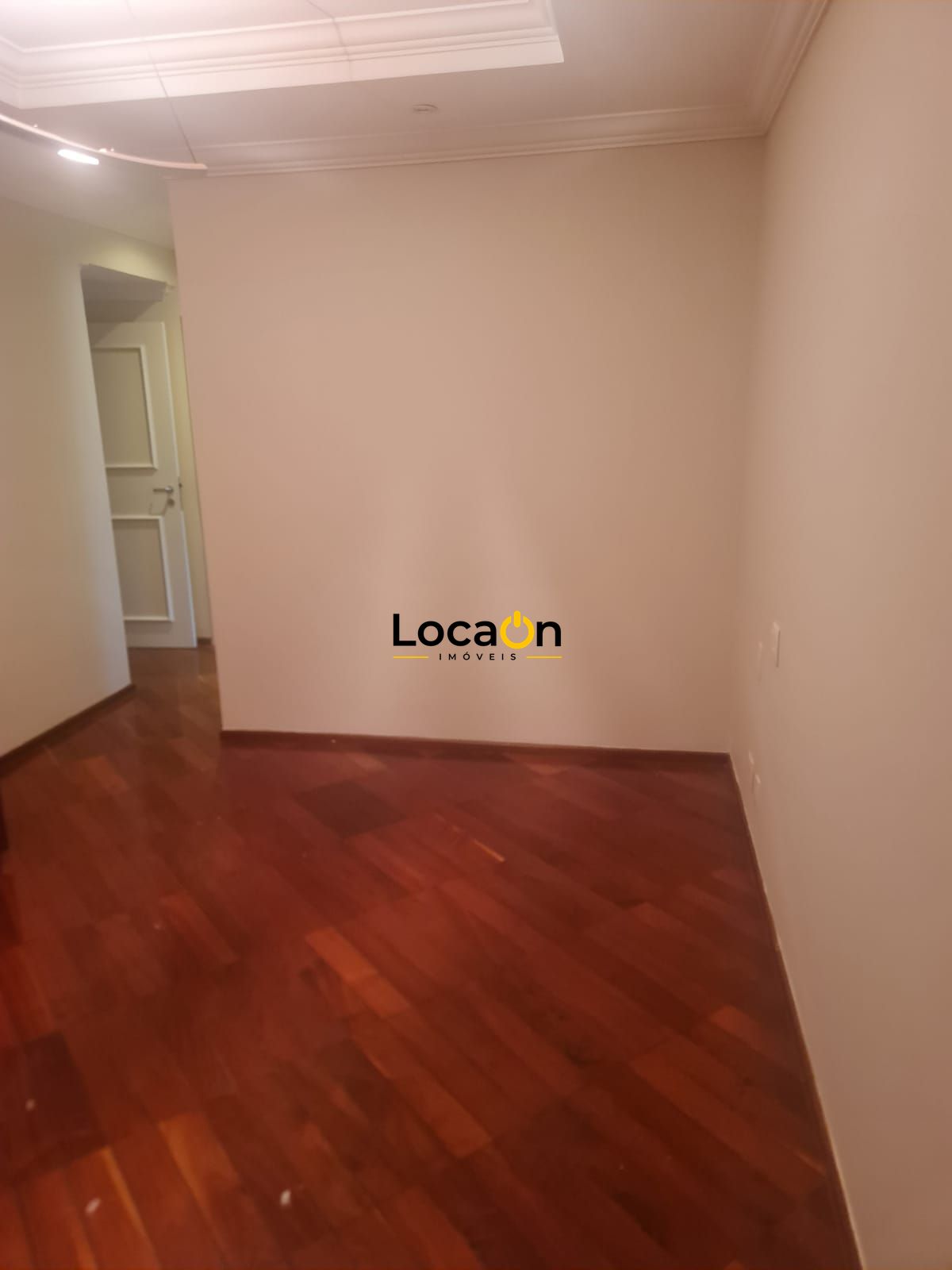 ALUGA - Apartamento com 4 Suítes, 317 m², "Edifício Barão Da Una" Centro - Ribei