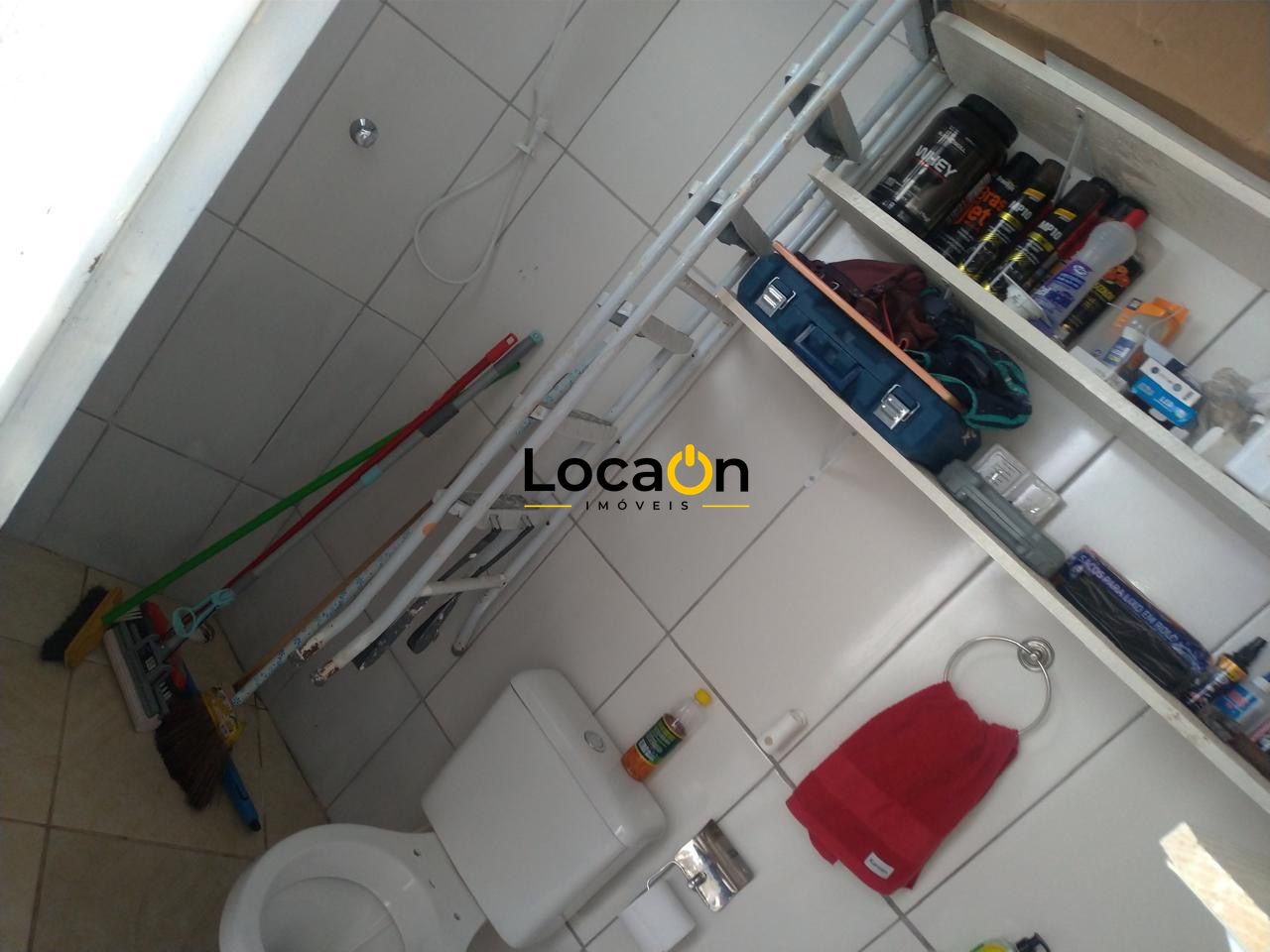 VENDE-SE casa duplex com 3 quartos no bairro Mantiqueira em Belo Horizonte.