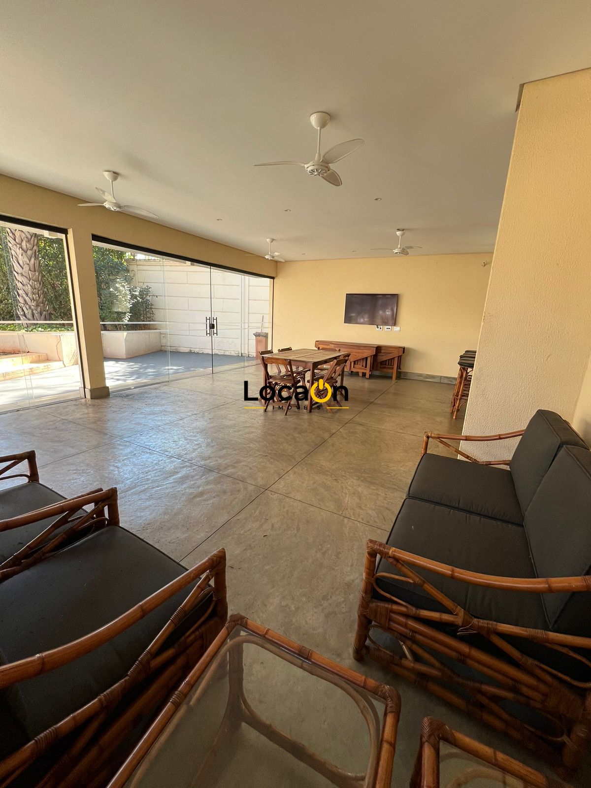 VENDE - Apartamento com vista para o Pq. Curupira, 170m², 1 suíte + 2 dormitório