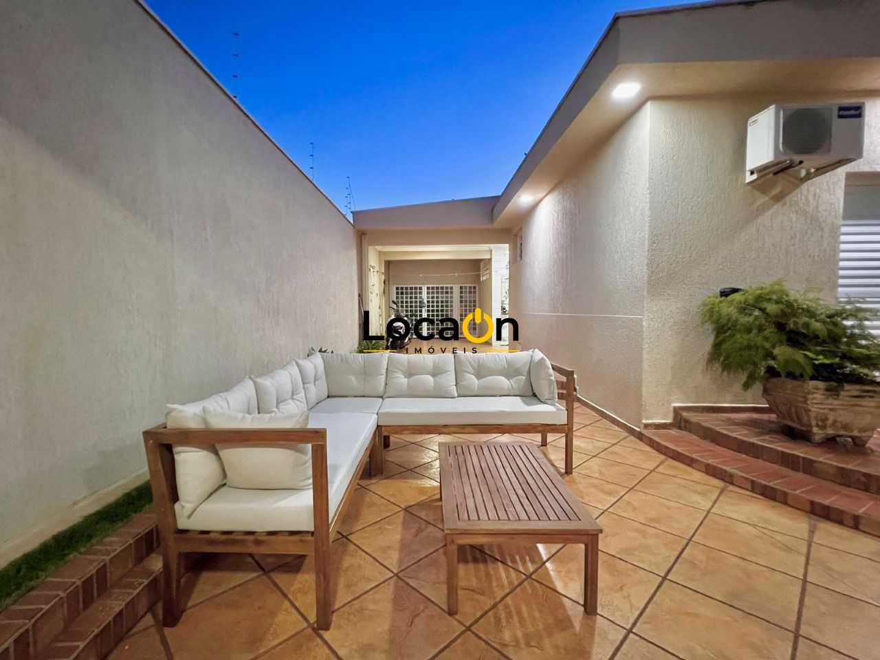 VENDE - Casa Térrea com 2 cozinhas, no barro do Ipiranga - Ribeirão preto