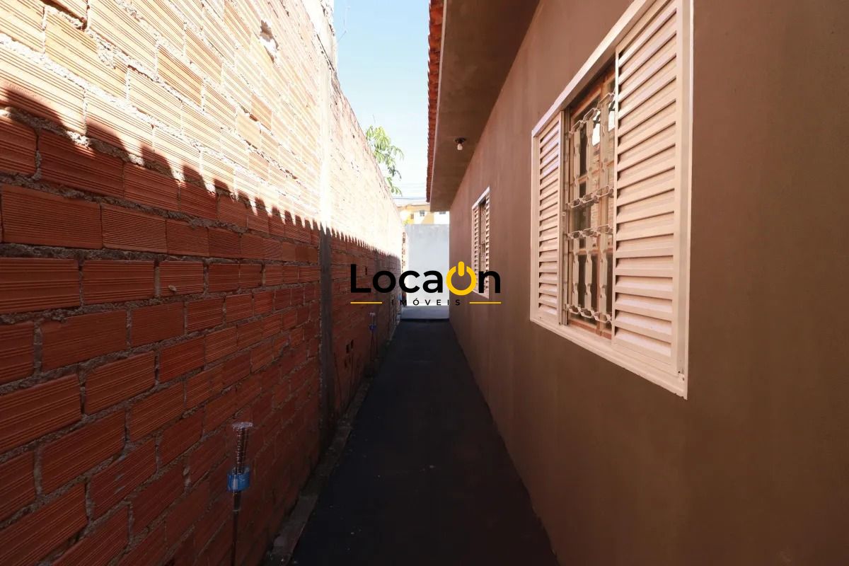 ALUGA- Casa Nova 3 quartos sendo 1 suite e 2 vagas