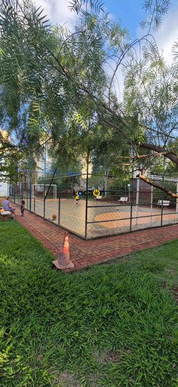 VENDE - Apartamento em condomineo - 2 Dormitórios