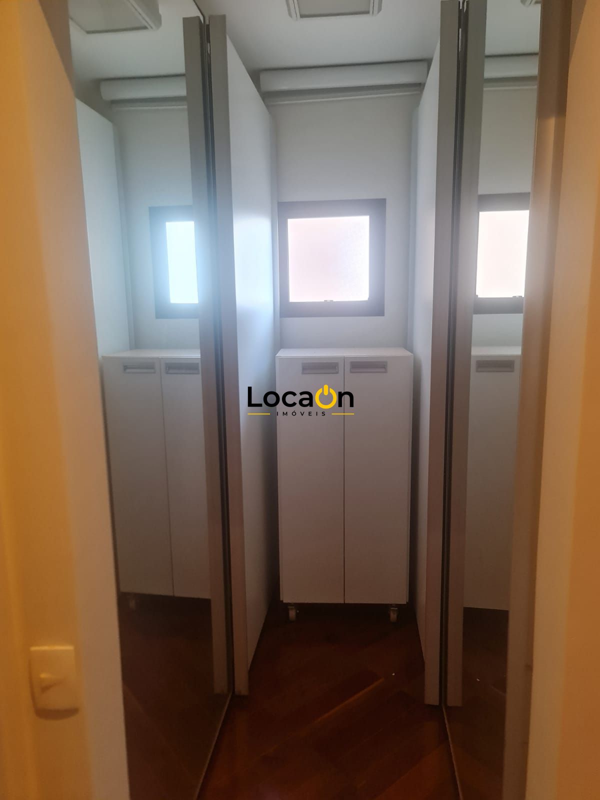 ALUGA - Apartamento com 4 Suítes, 317 m², "Edifício Barão Da Una" Centro - Ribei