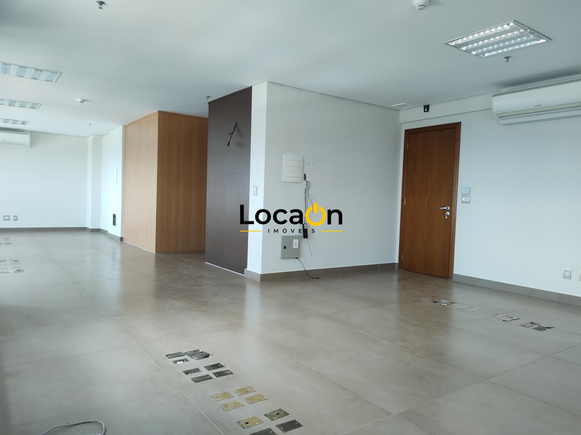 Laje Comercial com 12 Salas e recepção integrada para alugar em Ribeirão Preto