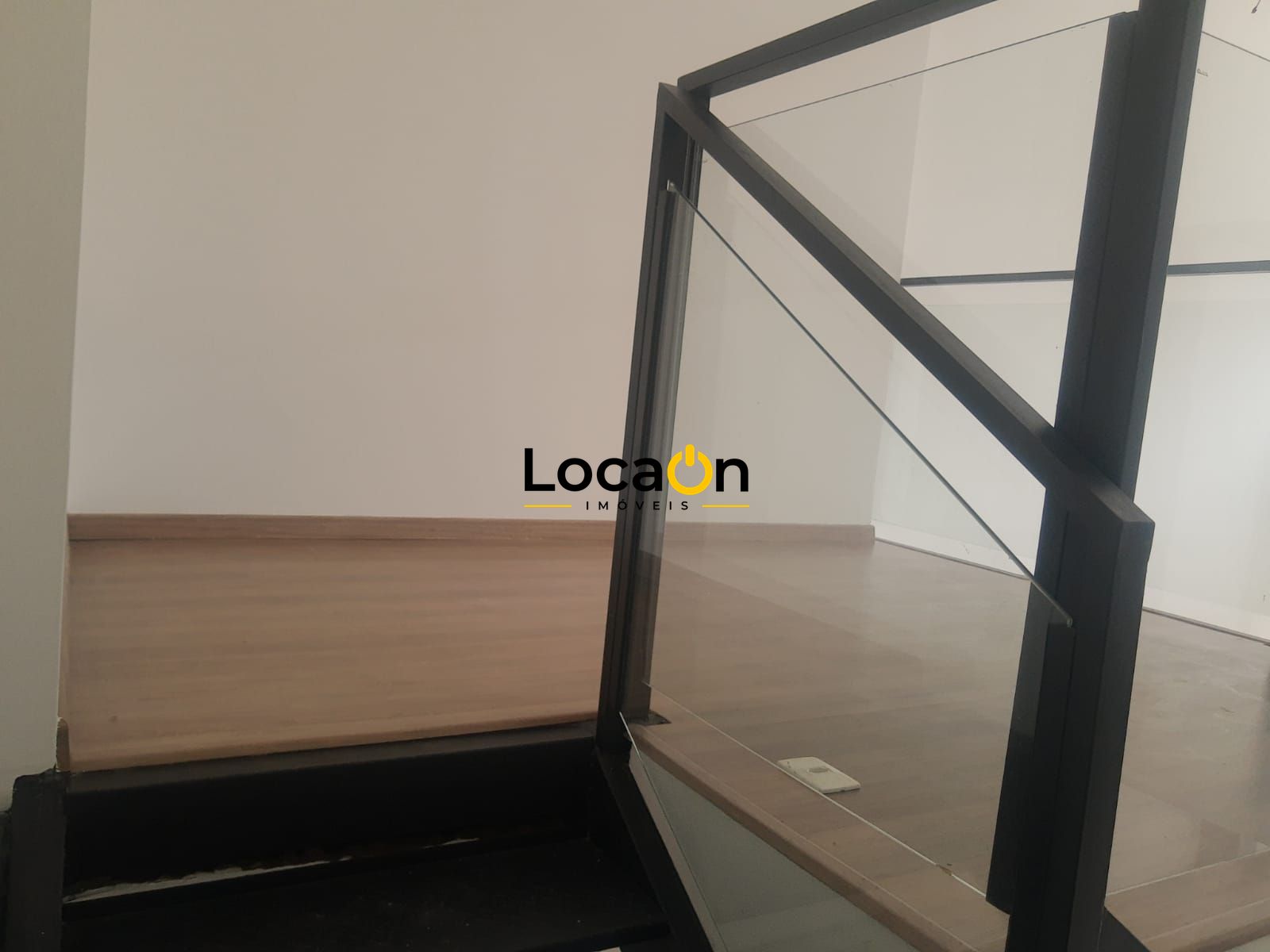 Loja no NEO pronta com ar condicionado para lugar em Ribeirão Preto.