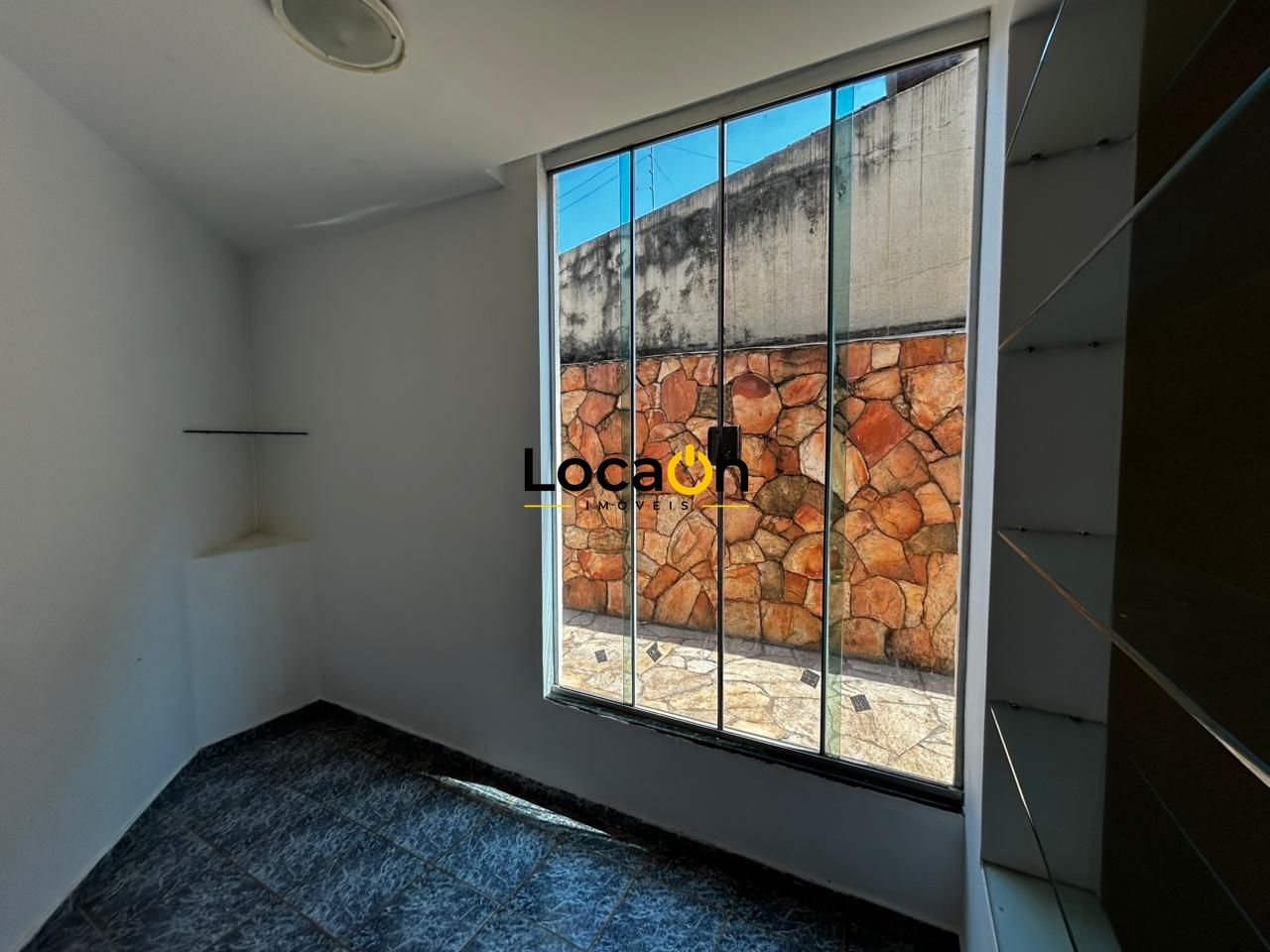 ALUGA - Casa/Sobrado 4 quartos com suítes - Bairro Jd Planalto - Goiânia