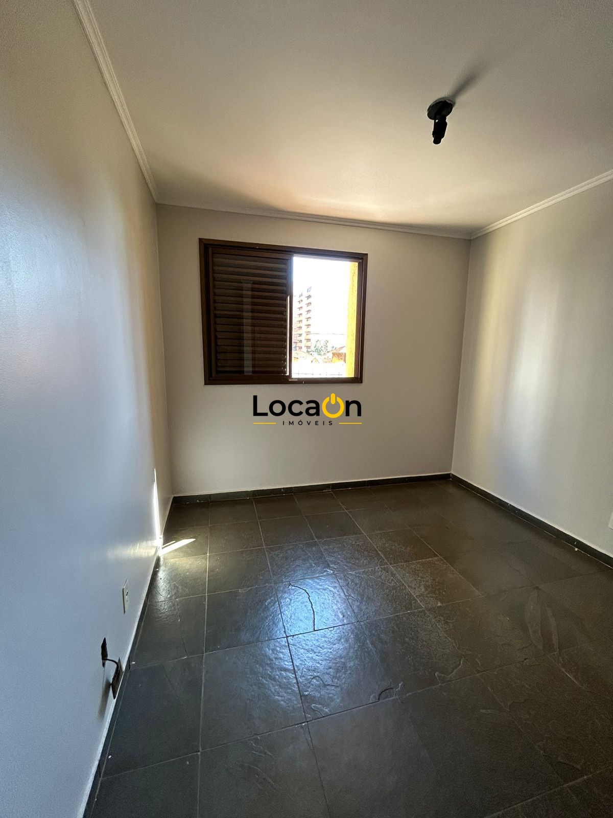 ALUGA - Apartamento no Centro com 2 quartos - Ribeirão Preto