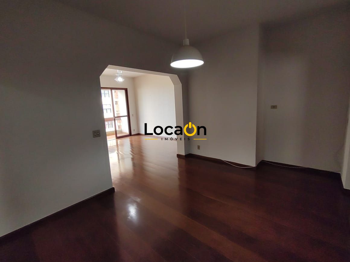 ALUGA - Apartamento no centro 3 Dormitórios