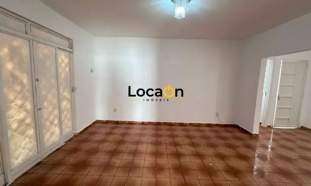 Casa, 3 quartos, 256 m² - Foto 13
