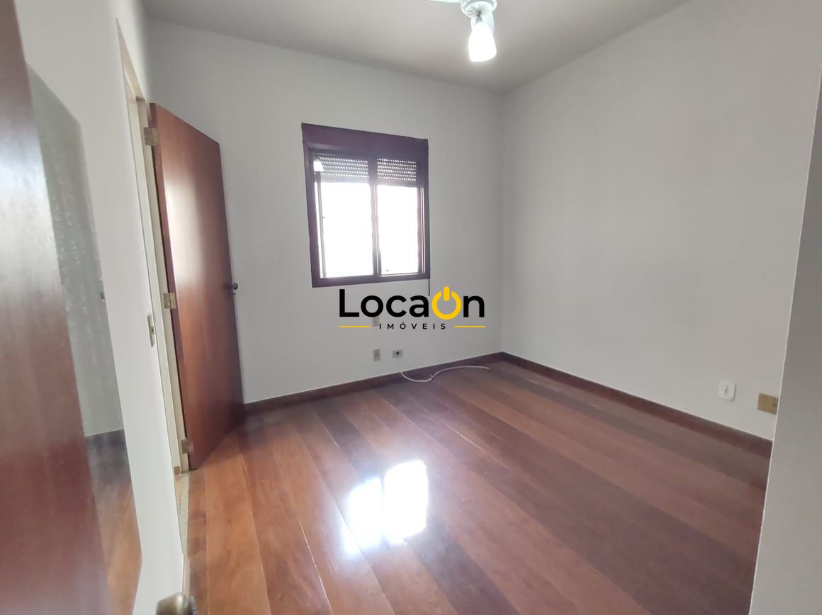 ALUGA - Apartamento no centro 3 Dormitórios