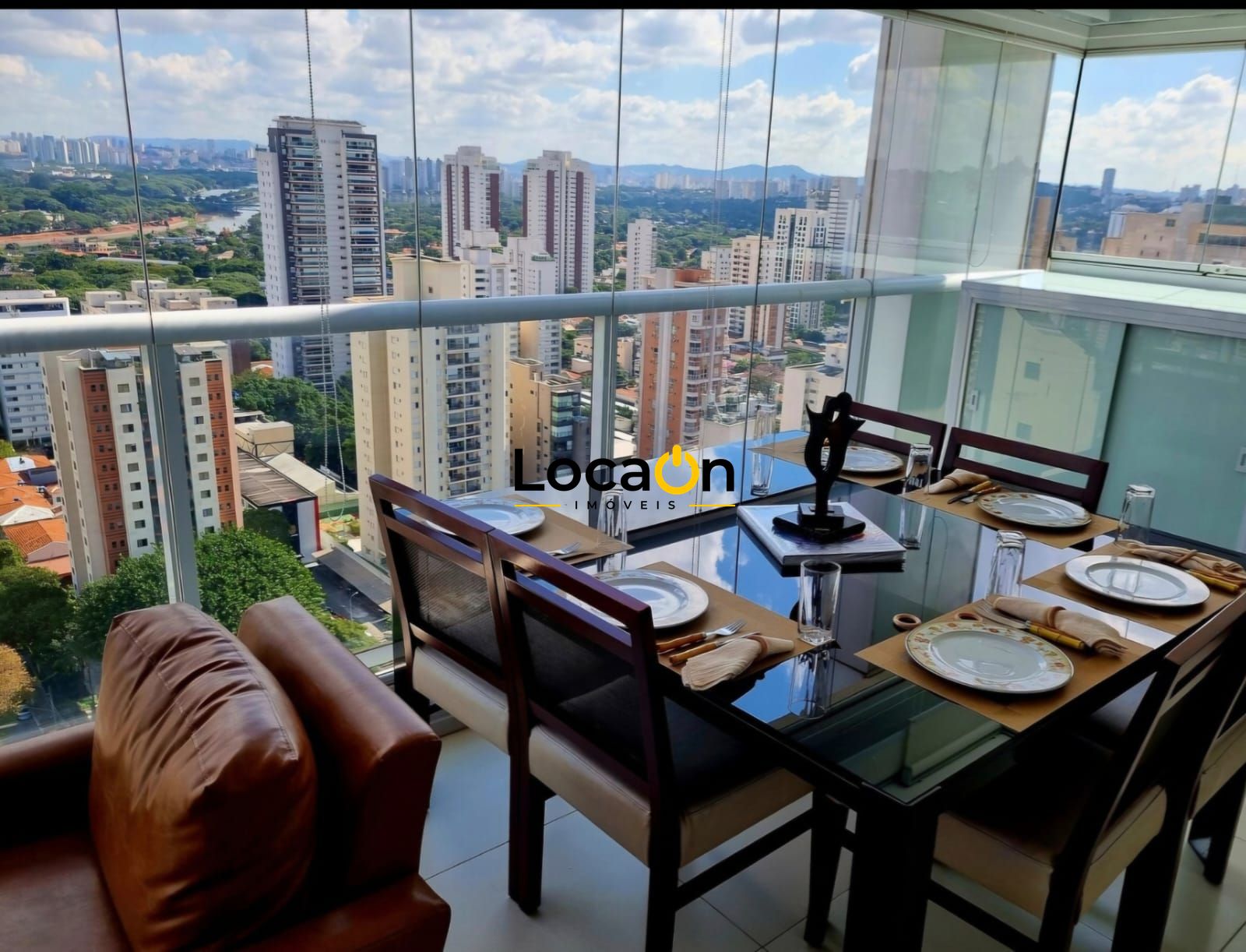 VENDE - Apartamento Mobiliado de Alto Padrão - Bairro Pinheiros - São Paulo SP