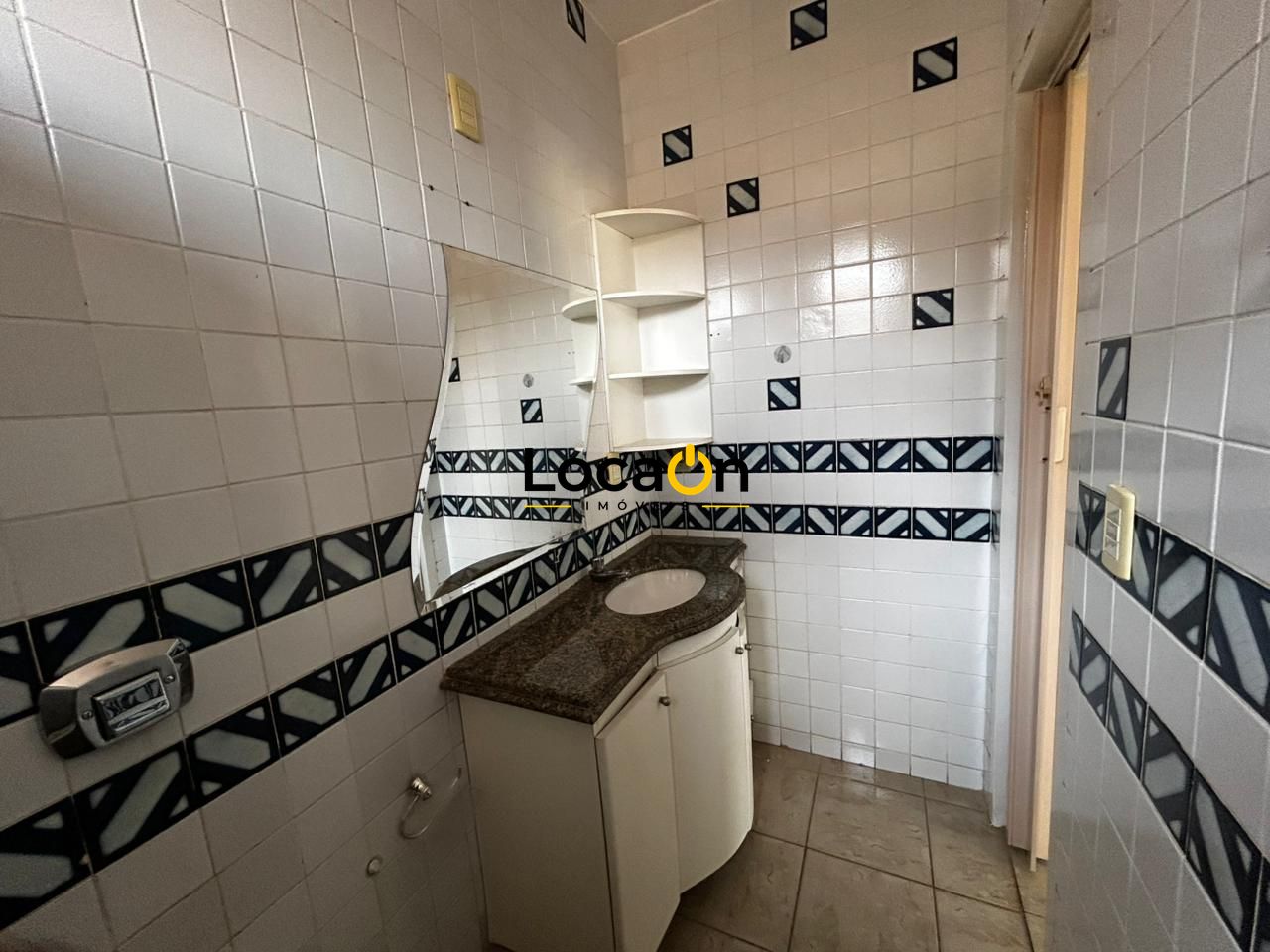 ALUGA - Casa/Sobrado 4 quartos com suítes - Bairro Jd Planalto - Goiânia