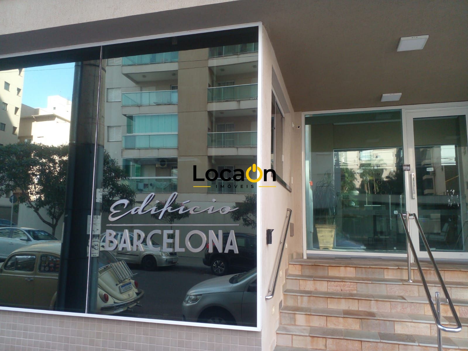 ALUGA - Apartamento c/ 3 Suítes, 121 m², "Edifício Barcelona" no Nova Aliança -