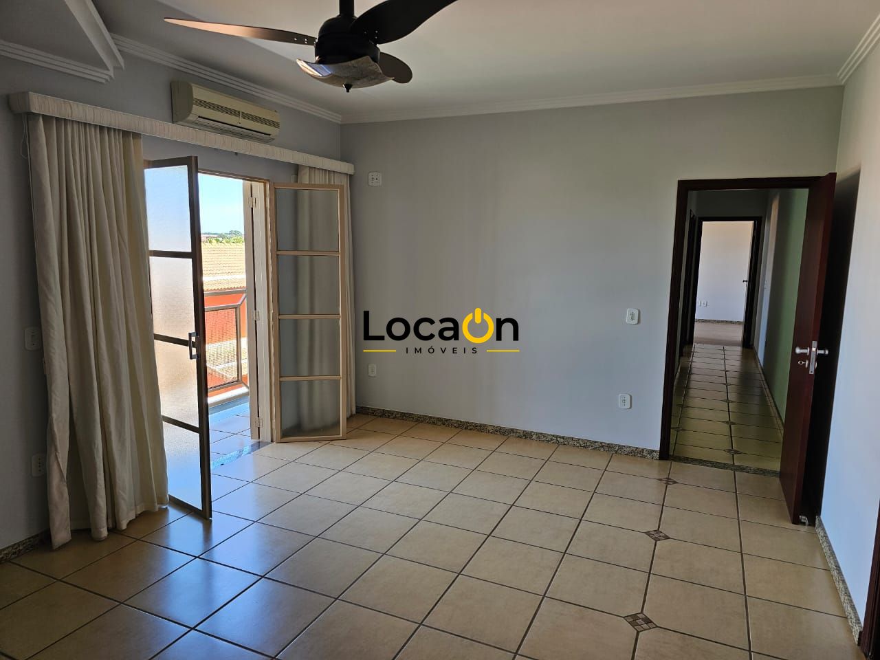 ALUGA - Casa com 3 Quartos no Jd. Santa Lucia - Araraquara