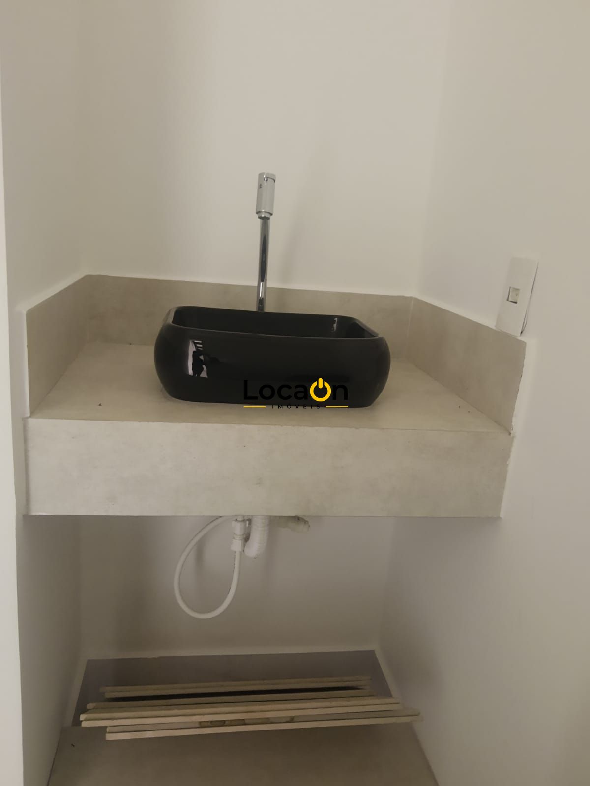 Loja no NEO pronta com ar condicionado para lugar em Ribeirão Preto.