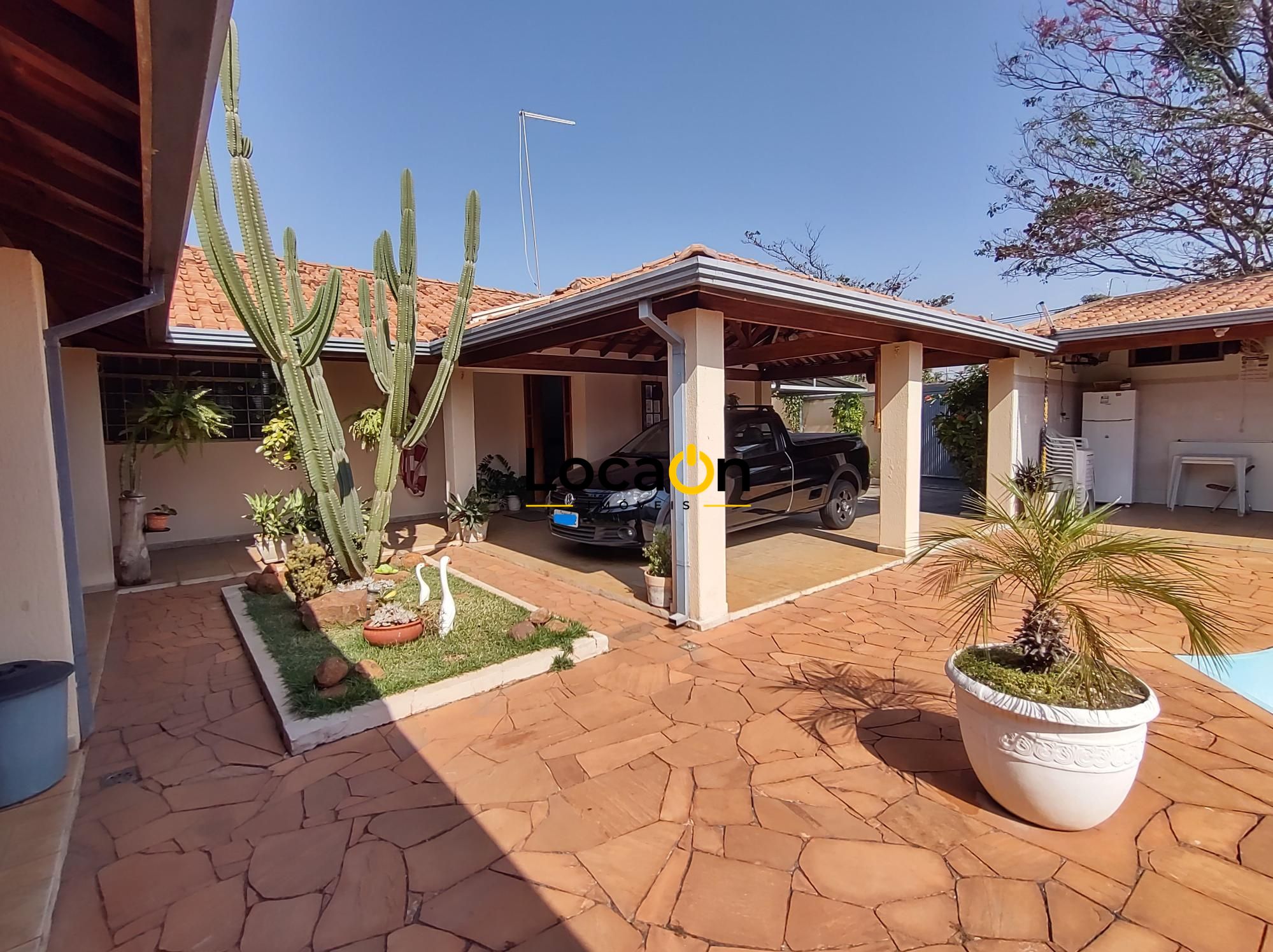 ALUGA ou VENDE - Casa com piscina no Jardim América - Araraquara/SP