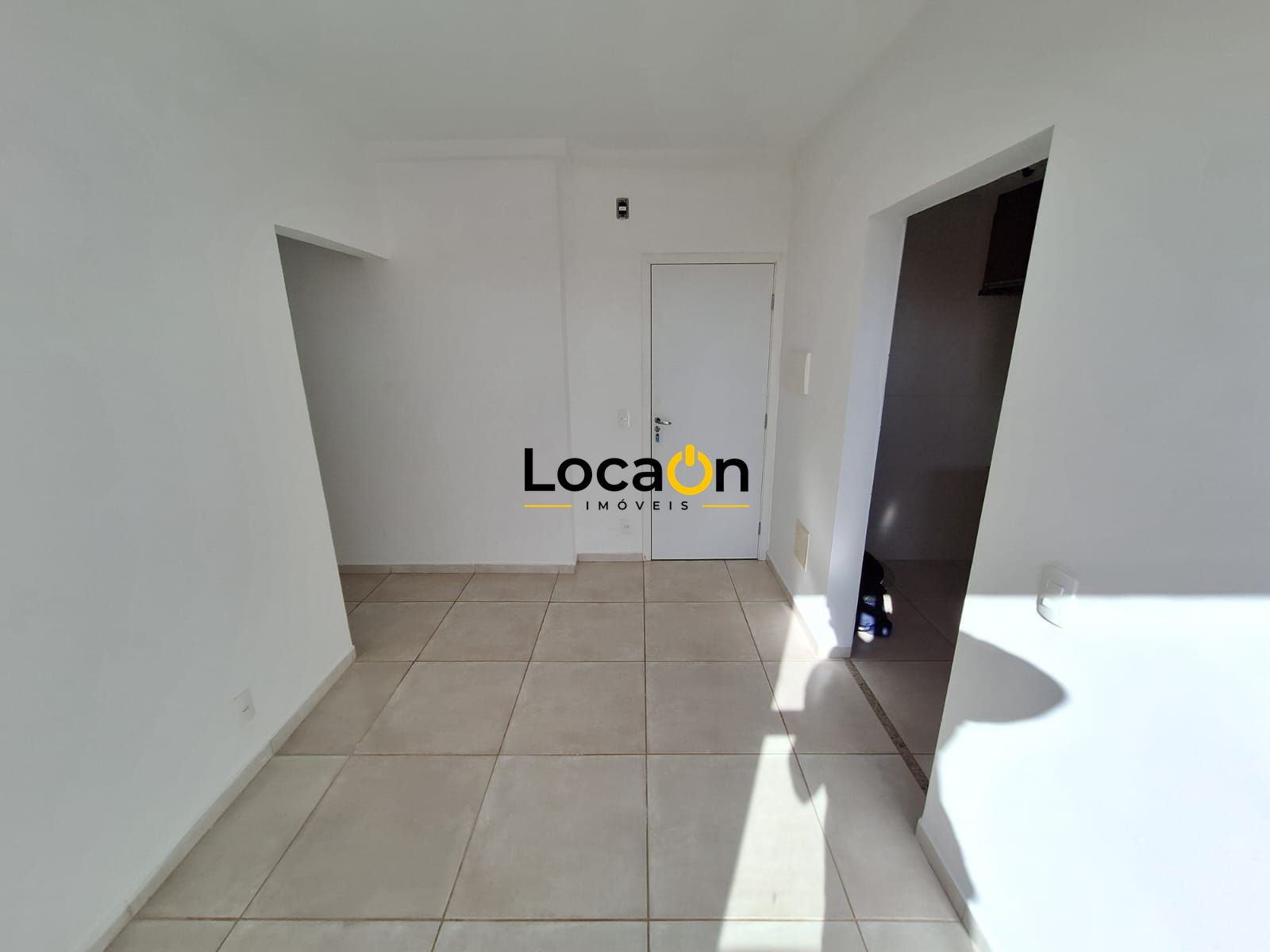 ALUGA- Apartamento 2 quartos, 1 banheiro, sacada localizado em Bonfim Paulista