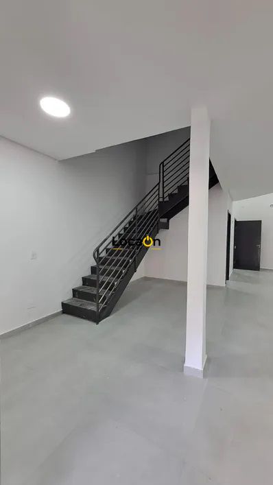 Na melhor rua da Vila Clementino – Apenas 600 metros do Metrô Vila Mariana!