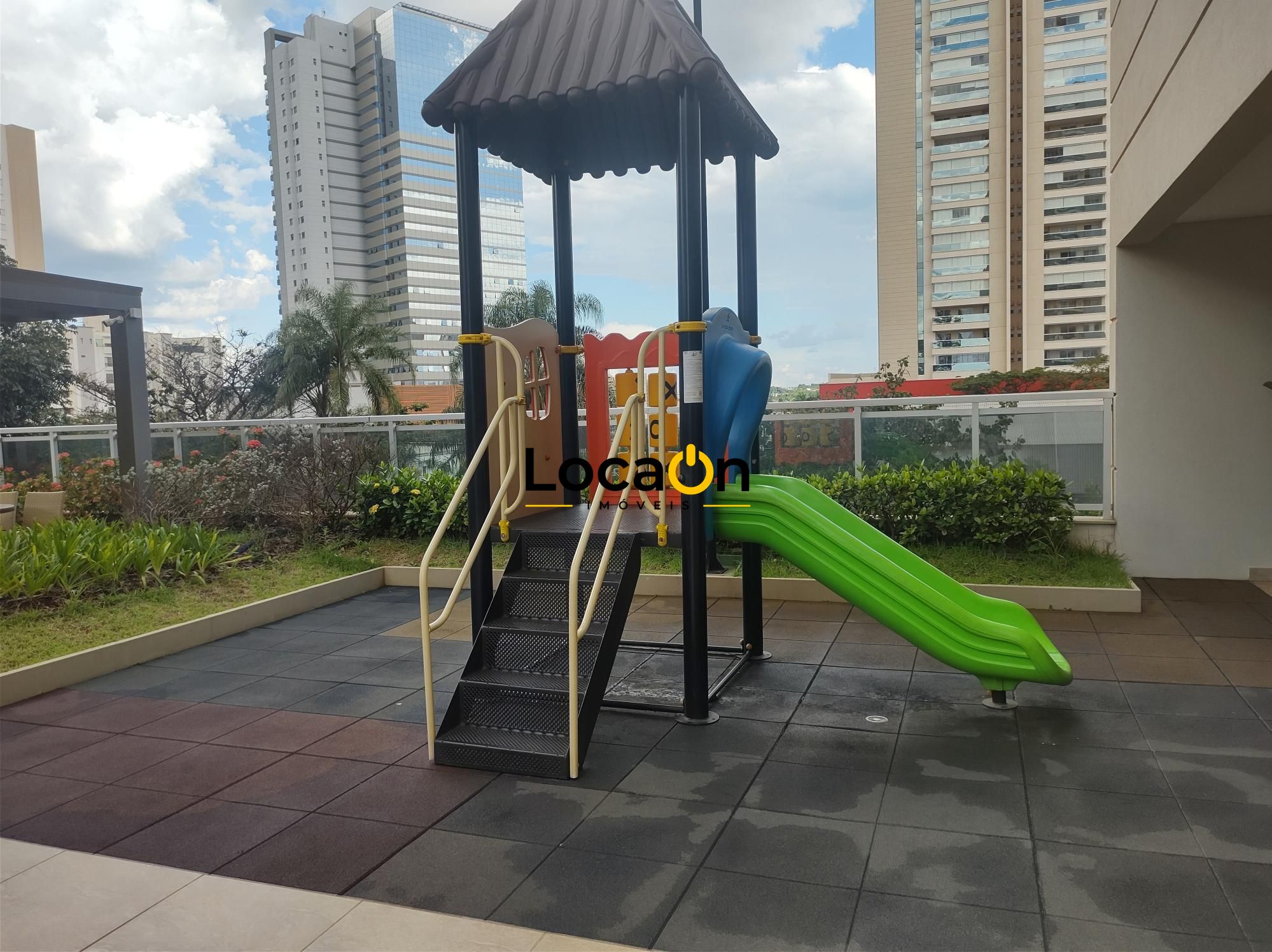 Alugo - Apartamento 2 quartos sendo 1 suíte próximo ao Parque Raia