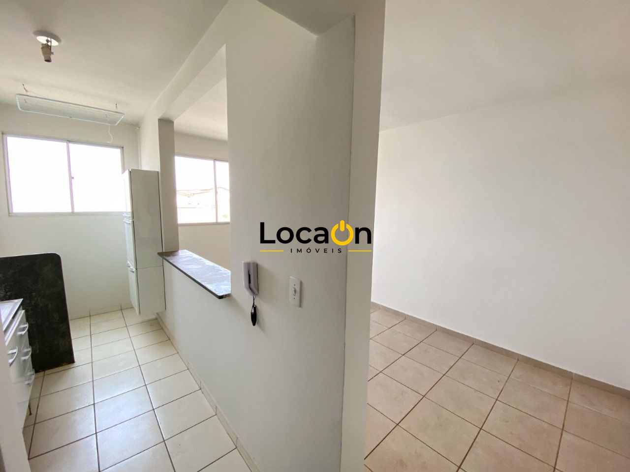 VENDE - Apartamento, 2 quartos com armarios, cozinha americana - City Ribeirão