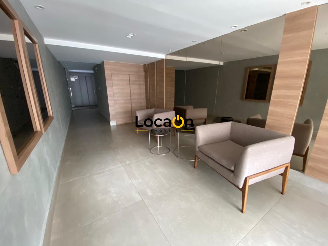 ALUGA-SE apartamento com 4 quartos no bairro Buritis em Belo Horizonte.