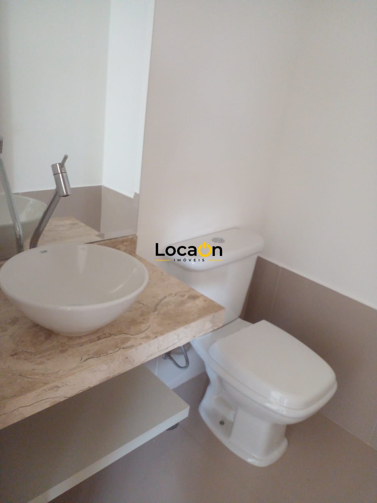 ALUGA - Apartamento c/ 3 Suítes, 121 m², "Edifício Barcelona" no Nova Aliança -