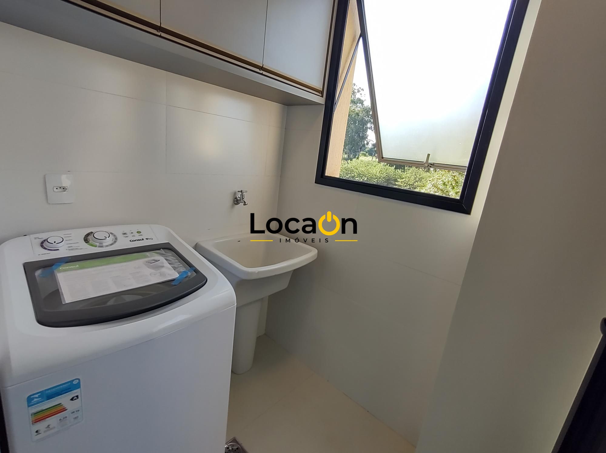 ALUGA - Apartamento novo ao lado da USP Semimobiliado