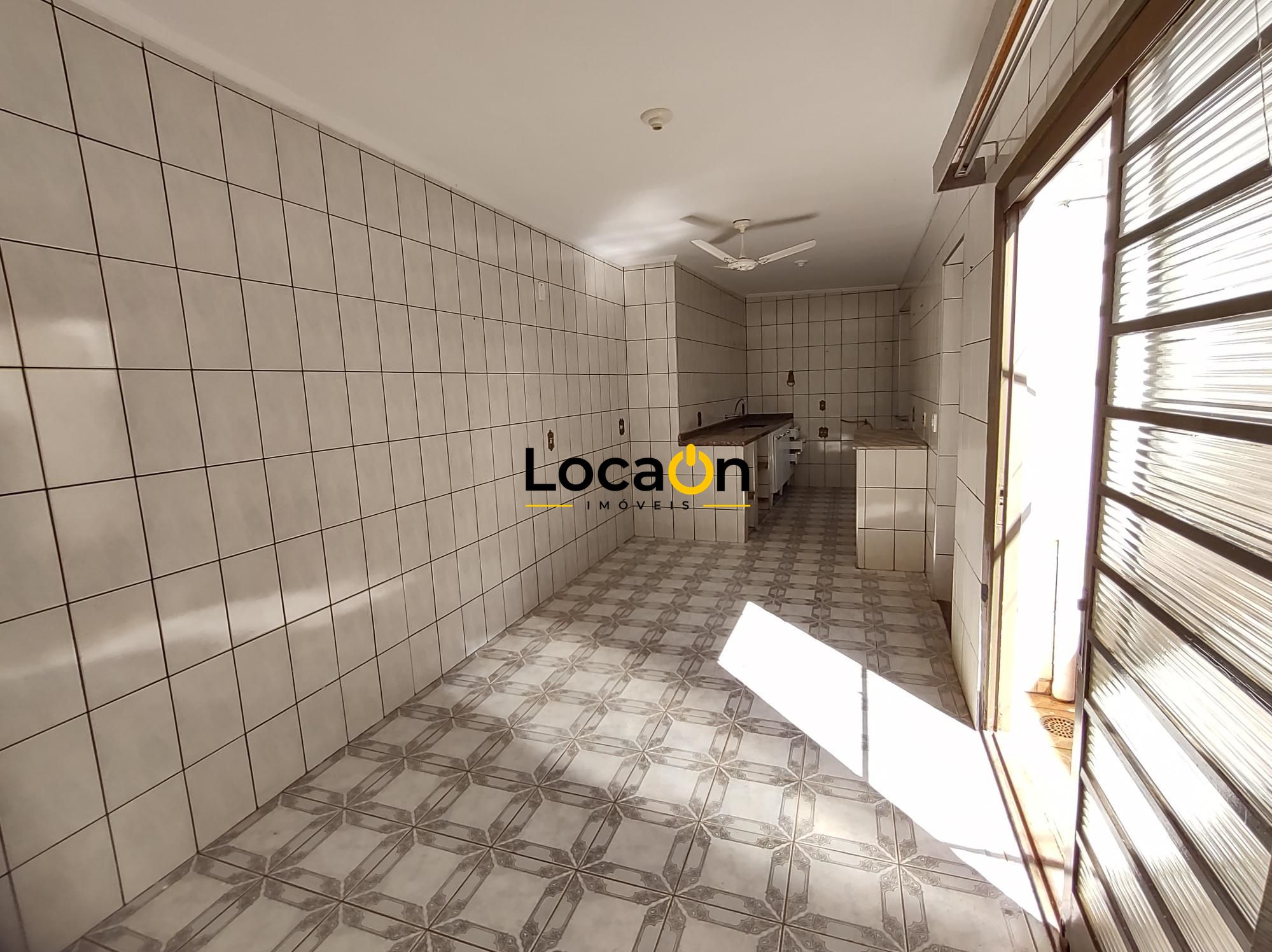 VENDE - Casa 3 dormitórios no Campos Eliseos - Ribeirão Preto