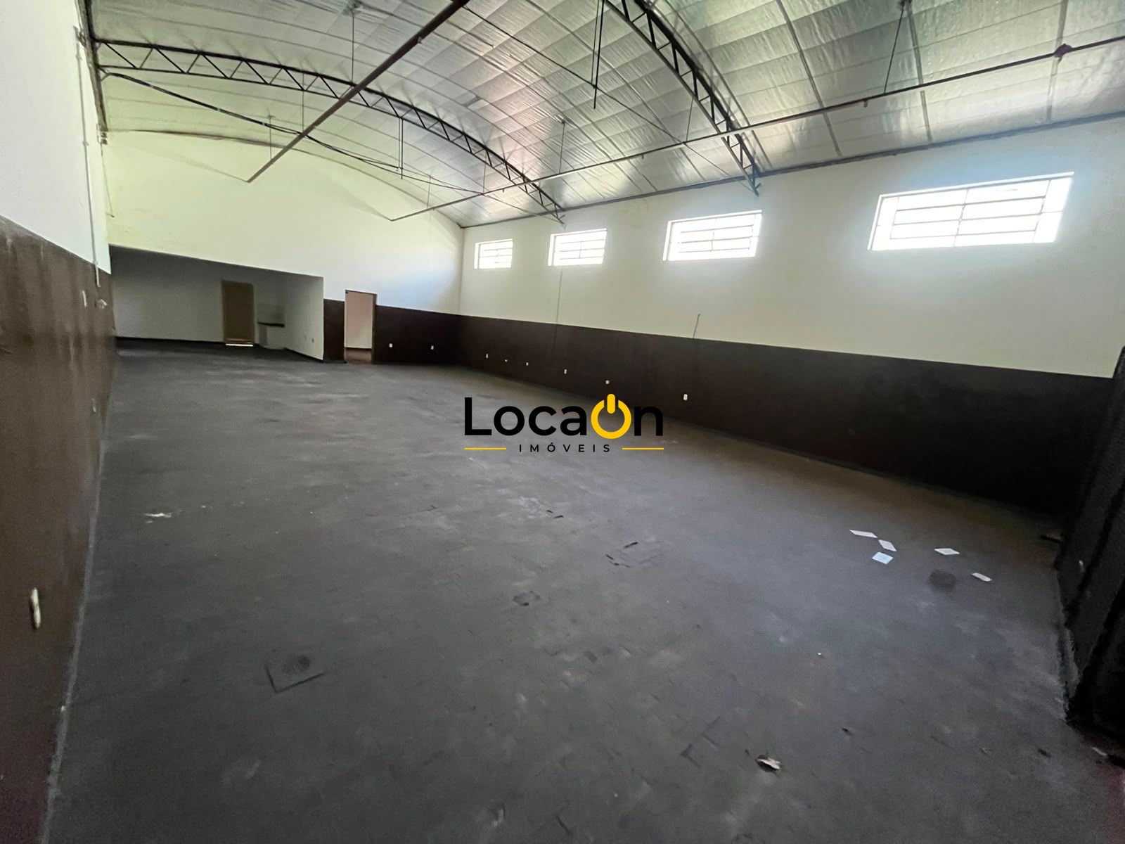 ALUGA - Galpão com 320m² bairro Tanquinho - Ribeirão Preto SP