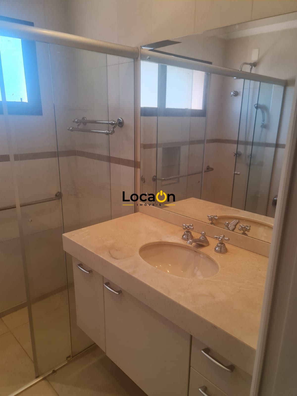 ALUGA - Apartamento com 4 Suítes, 317 m², "Edifício Barão Da Una" Centro - Ribei