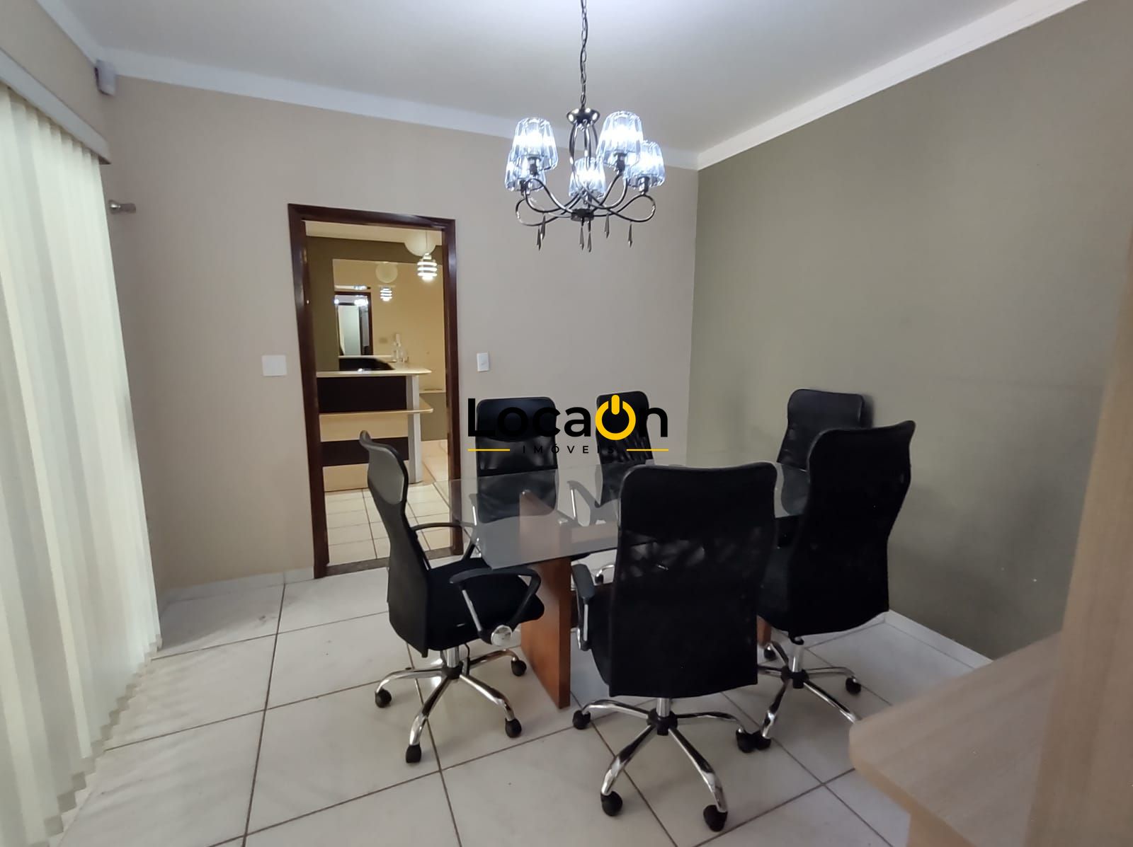 ALUGA - Casa Comercial ou Residencial Mobiliada na Ribeirânia com 8 salas e Rece