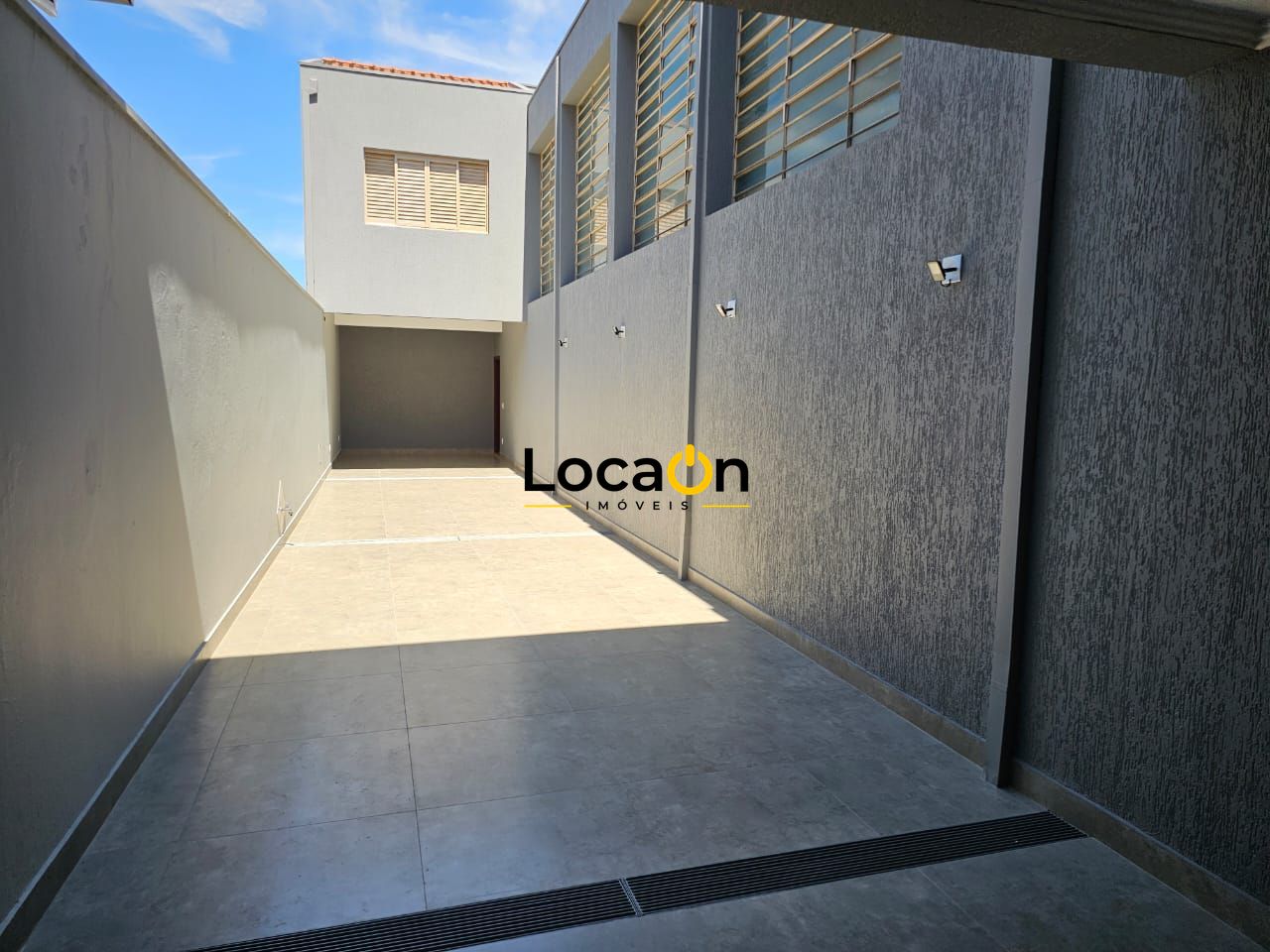 ALUGA - Casa com 3 Quartos no Jd. Santa Lucia - Araraquara