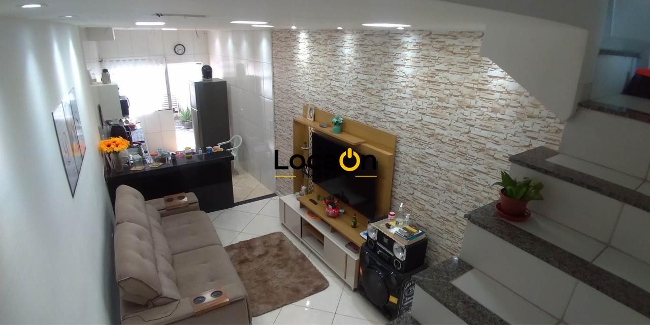 VENDE-SE casa duplex com 3 quartos no bairro Mantiqueira em Belo Horizonte.