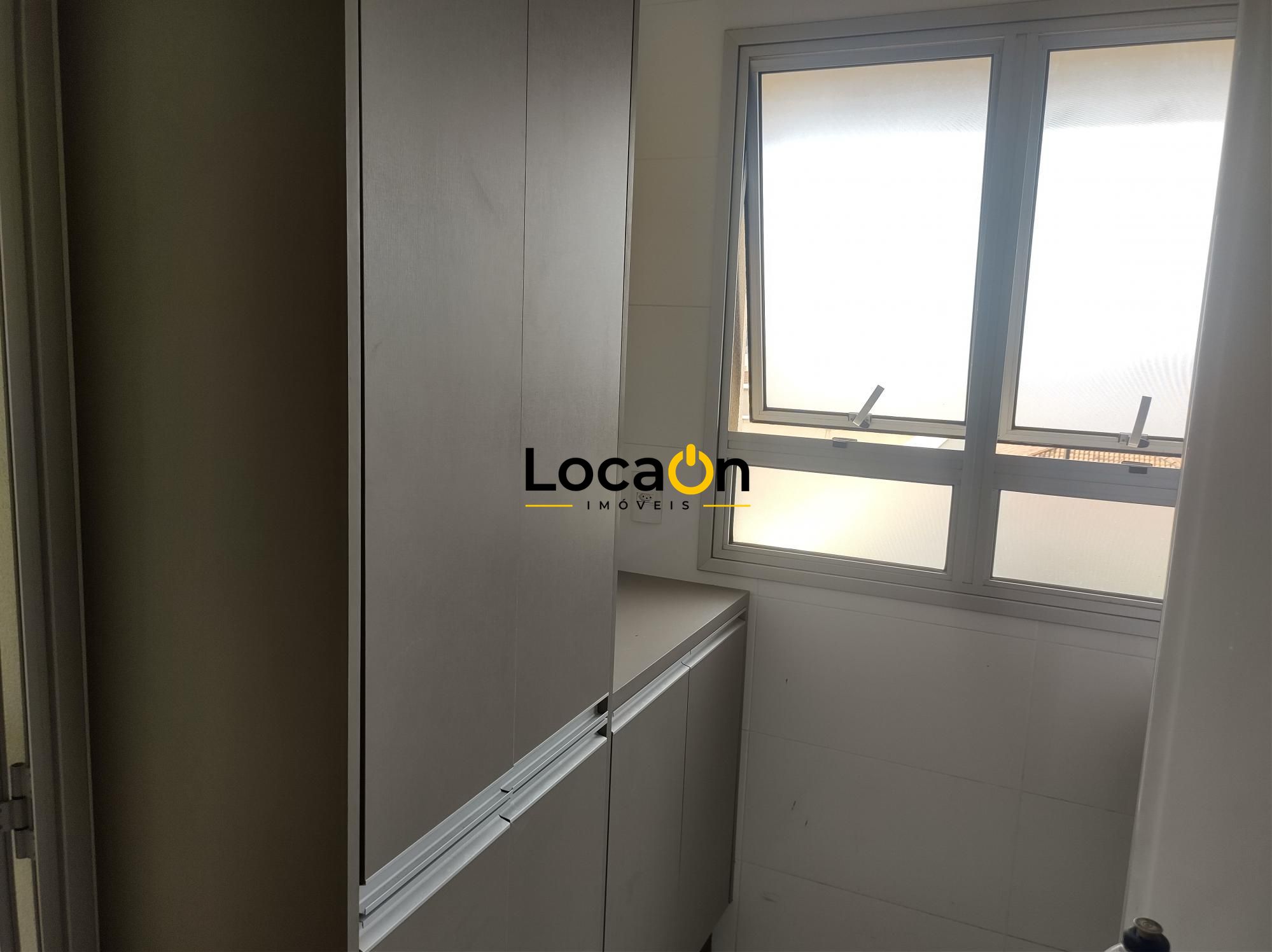 Alugo - Apartamento 2 quartos sendo 1 suíte próximo ao Parque Raia