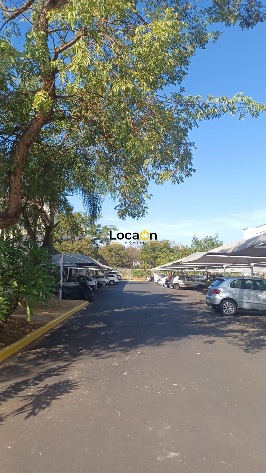 ALUGA - Apartamento no condominio Renascer