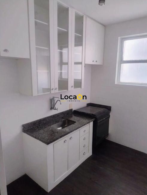 ALUGA - Apartamento com 3 Quartos no bairro Santo Antônio em Belo Horizonte.