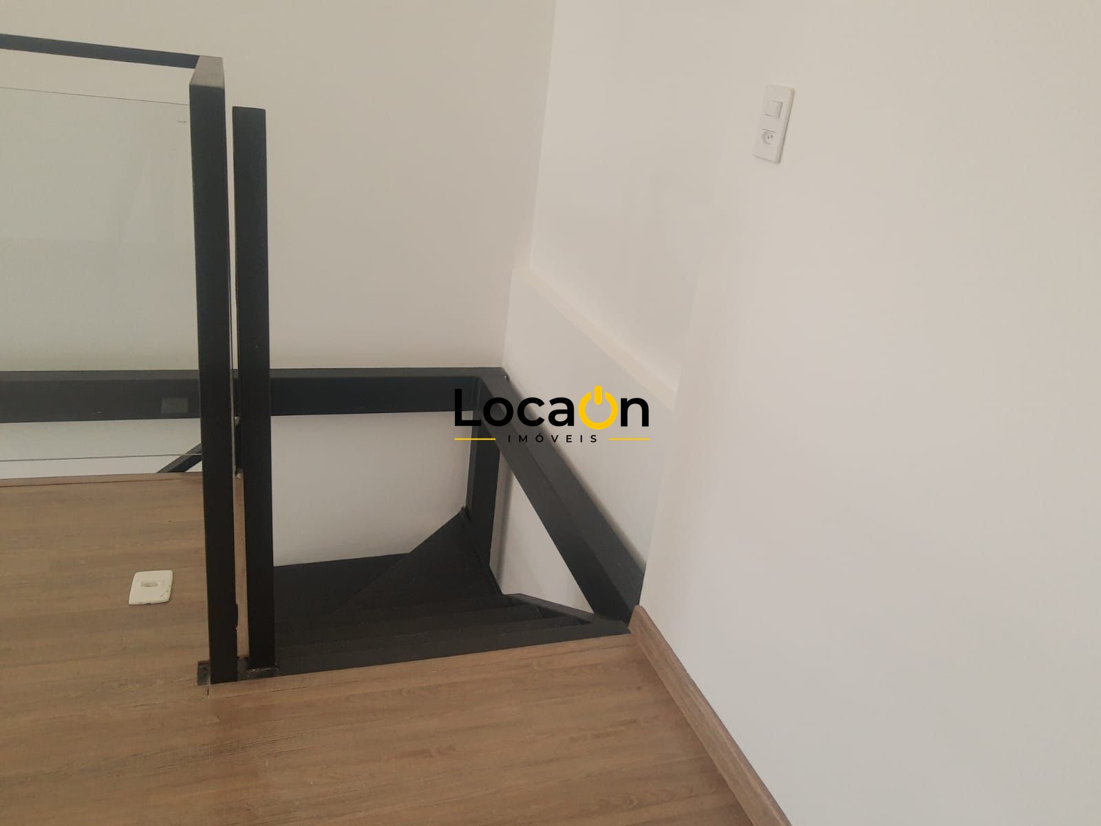 Loja no NEO pronta com ar condicionado para lugar em Ribeirão Preto.