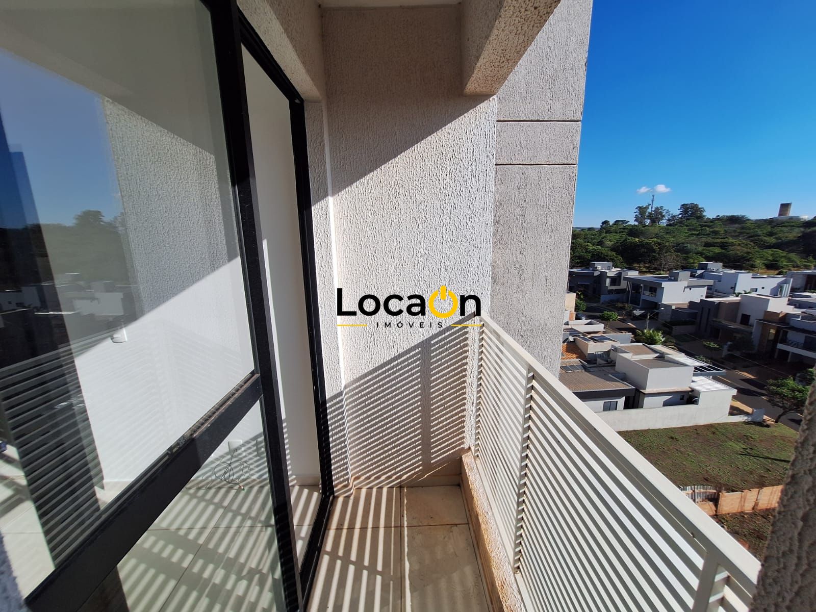 ALUGA- Apartamento 2 quartos, 1 banheiro, sacada localizado em Bonfim Paulista