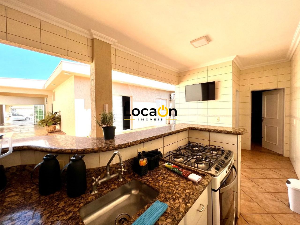 VENDE - Casa Térrea com 2 cozinhas, no barro do Ipiranga - Ribeirão preto